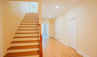 7313 BYRNELEY Ln, Annandale, VA 22003