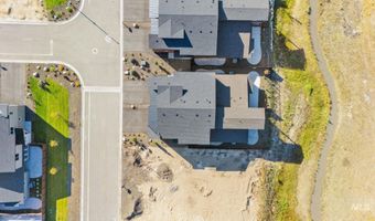 24 Bridger St, Cascade, ID 83611