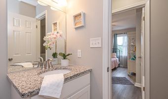 4 FRANKLIN Sq, Berlin, MD 21811