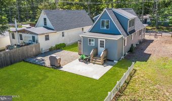 375 E BARNEGAT Ave, Bayville, NJ 08721