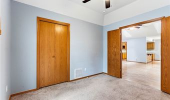 7 Cherhill Dr, Bella Vista, AR 72714