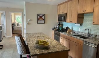 2660 GREENBRIAR Ln #B, Annapolis, MD 21401