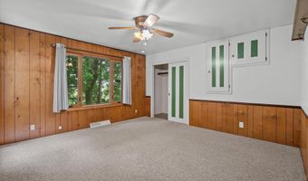 6544 Mohawk Rd, Allenton, WI 53002