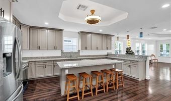 213 BEAVER Dr, Arabi, LA 70032