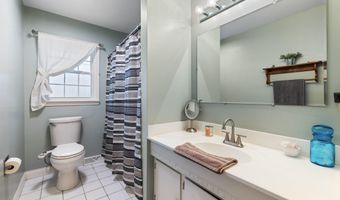 111 Hurstland Dr, Bardstown, KY 40004