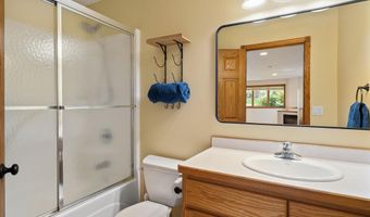 1300 26TH St SW, Austin, MN 55912