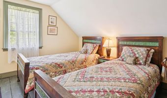 719 Walker Hill Rd, Barnard, VT 05031