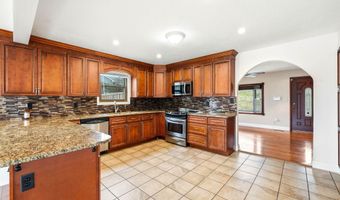 2515 Lakeshore Rd, Bean Station, TN 37708