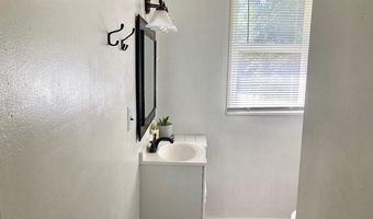 580 Oak St, Alexander City, AL 35010