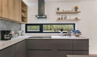 72 Keats Ln, Albrightsville, PA 18210