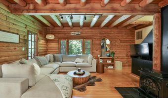 21663 OATLANDS Rd, Aldie, VA 20105