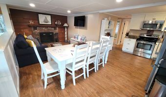 93 E Huntress Pond Rd, Barnstead, NH 03225