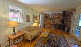 441 Guilford St, Brattleboro, VT 05301