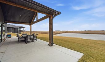 18228 London Ave, Beatrice, NE 68310