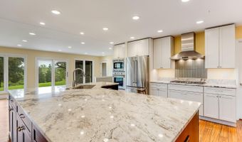 200 Cobb Rd, Aurora, IN 47001