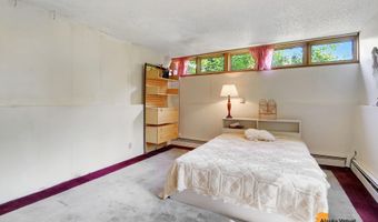 8210 Sundi Dr, Anchorage, AK 99502