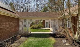 35 River Run, East Greenwich, RI 02818