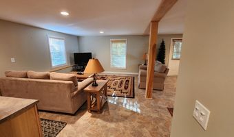 47 Skyline Pines Dr, Bar Harbor, ME 04609