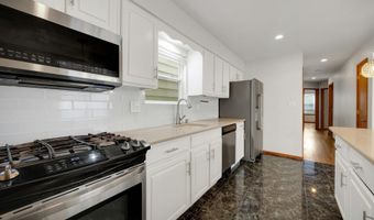 149 HOBART Ave, Bayonne, NJ 07002