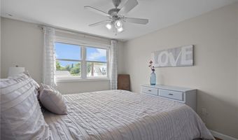 17 Belvedere St, Johnston, RI 02919