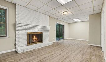 1184 Flamingo Dr, Austell, GA 30168