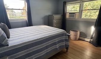 7 Rogers Dr, Danbury, CT 06810