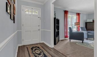 2704 PINE MANOR Ln, Albany, GA 31707