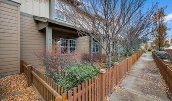 61704 Marigold Ln, Bend, OR 97702