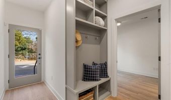 1237 Memorial Dr SE 404, Atlanta, GA 30316