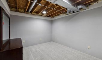 729 11th St SE, Altoona, IA 50009