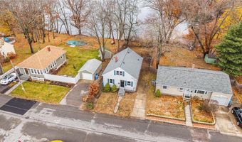 41 Gleason St, Cranston, RI 02910