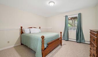 13 Queen St, Barre, VT 05641