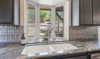 23315 Old Wagon Rd, Escondido, CA 92027