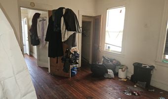 39 Roosevelt St, Bridgeport, CT 06608