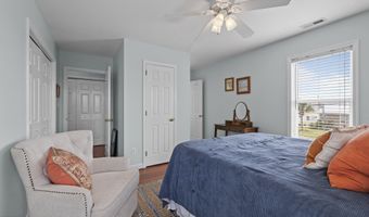 108 N Kinston Ave, Atlantic Beach, NC 28512