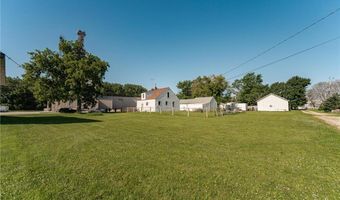 106 SW Commerce St, Adams, MN 55909