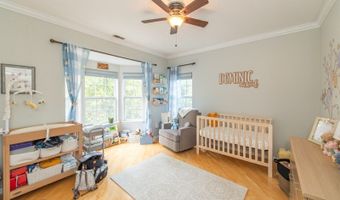 26 Windsor Dr 26, Bayonne, NJ 07035