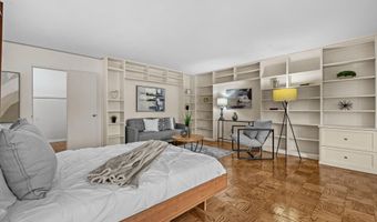 3001 VEAZEY Ter NW 201, Washington, DC 20008