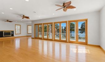 159 Harbor Inn Rd, Bayville, NJ 08721