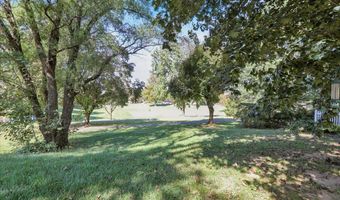 802 APPLE Dr, Reading, PA 19610
