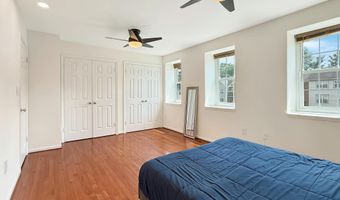 1045 COPPERSTONE Ct, Rockville, MD 20852