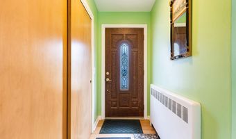 53 Hampton Ave, Auburn, ME 04210