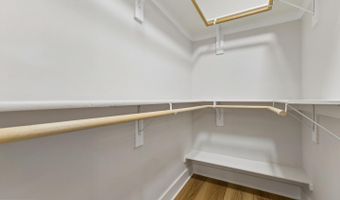 6101 BERKSHIRE Dr, Bethesda, MD 20814