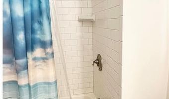 227 Thames St 1, Bristol, RI 02809