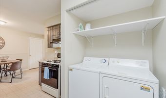 5 Whitewood Ct, Beech Grove, IN 46107