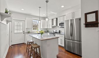 330 S CLINTON St, Baltimore, MD 21224