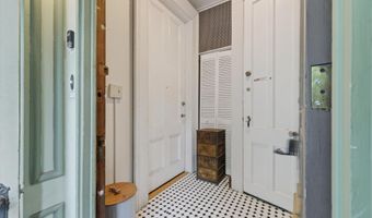82 Dove St, Albany, NY 12210