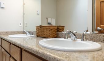 1313 VILLAGE Loop, Bandon, OR 97411