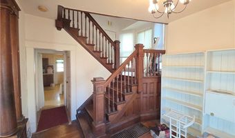 121 N 10th St, Atchison, KS 66002