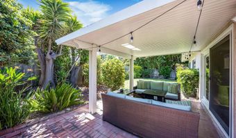 6809 Lipmann St, San Diego, CA 92122